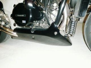 アンダーカウル zzr1100のYahoo!オークション(旧ヤフオク!)の相場