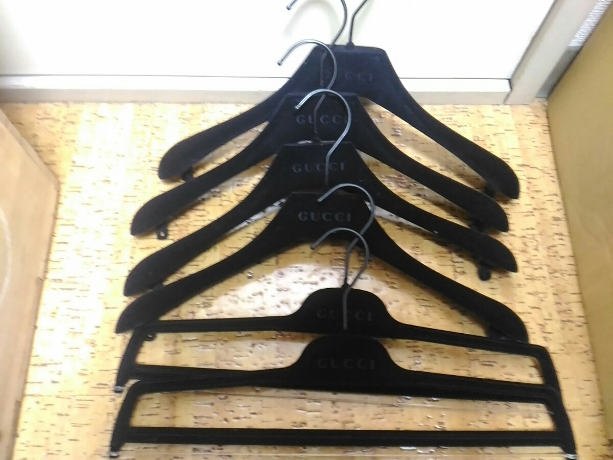 GUCCI DIY 木製ハンガー　まとめ売り GUCCI DIY 木製ハンガー まとめ売り GUCCI グッチ ハンガー GUCCI DIY