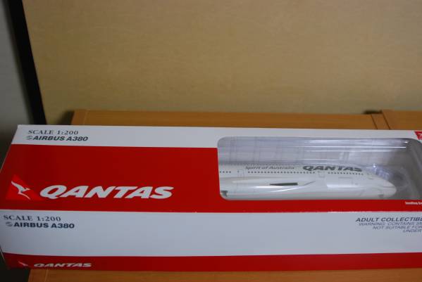 A380-800 1⁄200 カンタス航空 A380 QANTAS ⁄ model 1:200 Unboxing