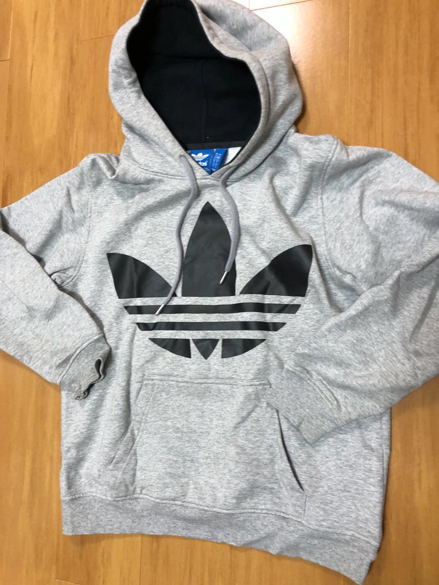 レア adidas 海外限定 パーカー グレー×黒 Mサイズ 【公式通販】