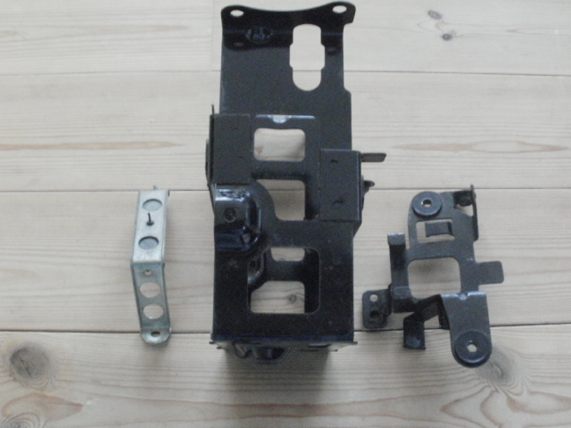 ジャンク品 Z400FX 国内 E1 E2 E3 バッテリーケース 当時物 中古 希少