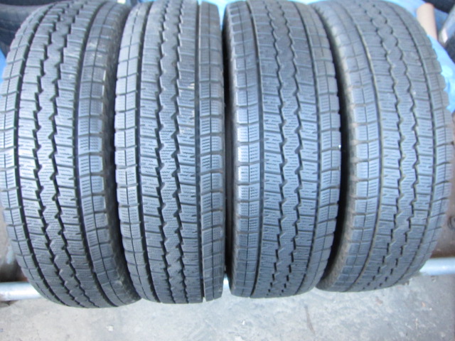 ダンロップ　WINTERMAXX　195/80/15　4本中古　NO239