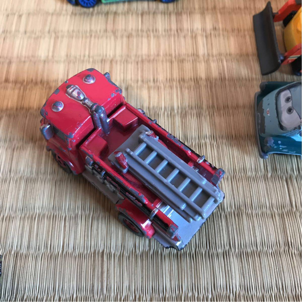 カーズ トミカ まとめて9点セット メーター レッド ザンダップ教授 プロフェッサーz ライトニングマックイーン ダイナゴ 絶版 廃番 キャラクター トミカ 売買されたオークション情報 Yahooの商品情報をアーカイブ公開 オークファン Aucfan Com