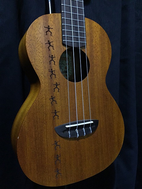 ☆クリアランスセール開催/早い者勝ち!!新品同様 aNuenue PapaⅢ Tenor 