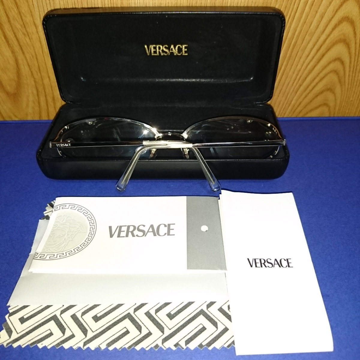 美品】Gackt着 正規 Versace サングラス N37 ヴェルサーチ ベルサーチ