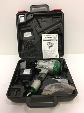 【動作確認済】MAX マックス コイルネイラ エア釘打機 CN-H601Z《使用感有・現状渡し》40・65mm釘対応※保護メガネ付 [0901]2100047697480