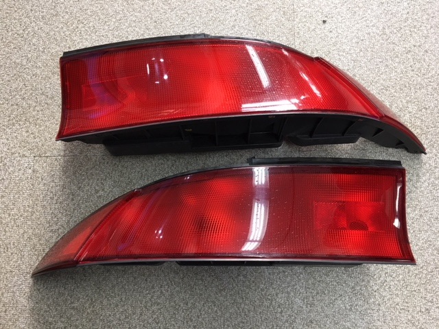 MITSUBISHI エクリプス D32 D38 USテールランプ エクリプス D32，D38用 北米仕様 レッド テールランプ 三菱 エクリプス