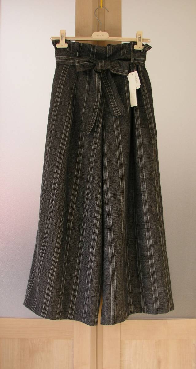 今期物▲素敵*リボンワイドパンツ ／ガウチョパンツ*Ｍ（9～11号）*黒*未使用 ワイドパンツ レディース ベルーナ公式 長 薄手 ４つの機能付ひんやり共布リボン付ワイドパンツ