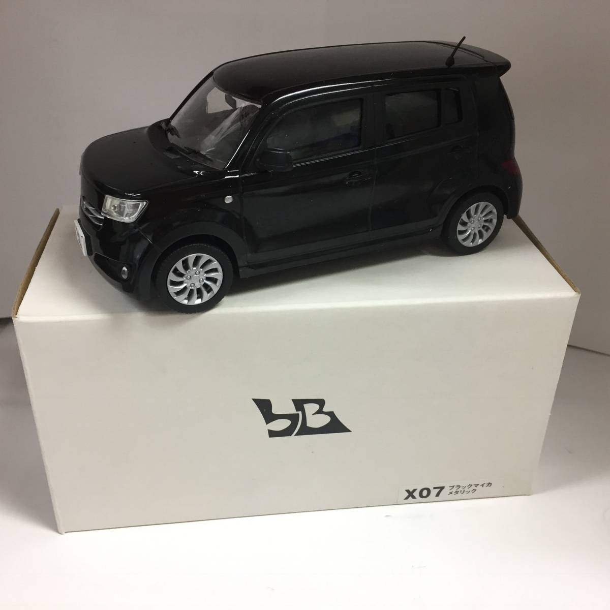 カラーサンプル トヨタ ミニカー 非売品 1⁄24 bB | 初代bB 2026年最新