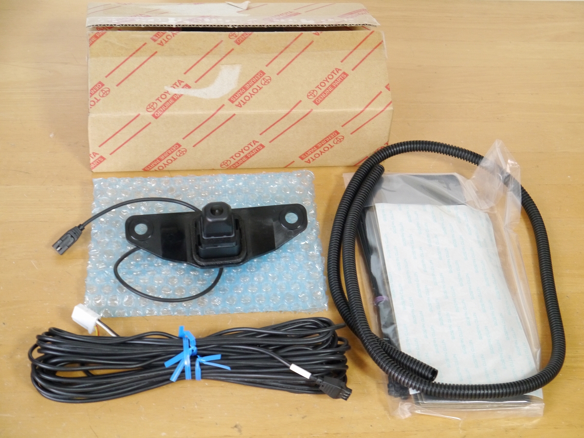 ☆トヨタ純正 150プラド品番08634-60031.60090 バックカメラ トヨタ