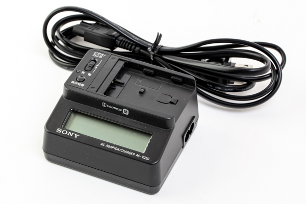 ジャンク　ＳＯＮＹ ソニー　デジタルビデオカメラ　DCR-PC300　　#21488