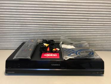 新品，HOT TOSHIBA REGZA RD-E305K 2010年製 ダビング10 DVDレコーダー リモコン HDMI 完動品 整備済み(HDD内蔵)｜売買されたオークション情報、yahooの商品情報をアーカイブ公開 - オークファン HDD内蔵