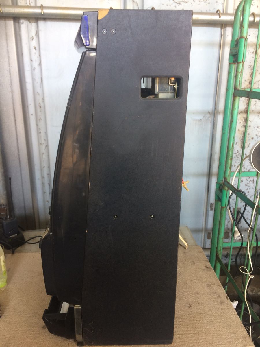 サミー パチスロ実機 ウルトラマン倶楽部3 B-TYPE ウルトラマン倶楽部3 サミー パチスロ実機 - Yahoo!オークション 鍵無し