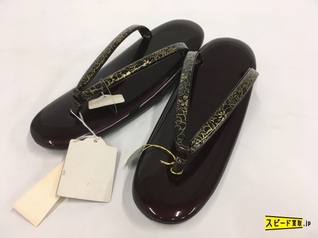 スピ買 着物 1円 優品 草履M寸 和装小物 紫色 キンワシ印 草花 金糸 履物 草履(M寸)｜売買されたオークション情報、yahooの商品情報をアーカイブ公開 - オークファン M寸