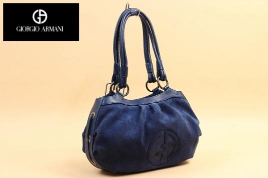 ○GIORGIO ARMANI/ジョルジオ アルマーニ ラグジュアリーな ロゴ型押し