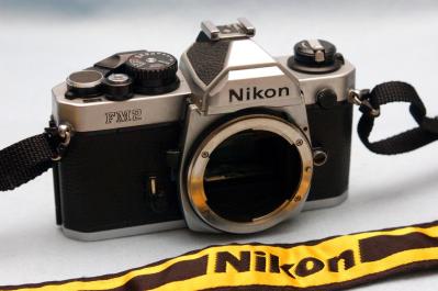 Nikon ニコン人気の高級一眼レフカメラ FM2（黒）ボディ 超希少な作動品