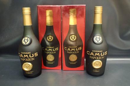 ★032309　CAMUS カミュ ナポレオン コニャック　2本　★