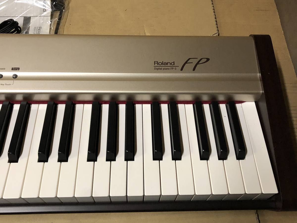 YAMAHA 美品・スタンド、フットペダル付属IKTMI 88鍵盤電子ピアノ BL 