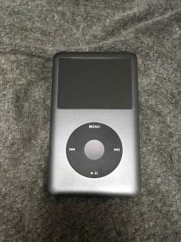 iPod Classic 160GB ブラック （オマケ：apple universal dock） 日常