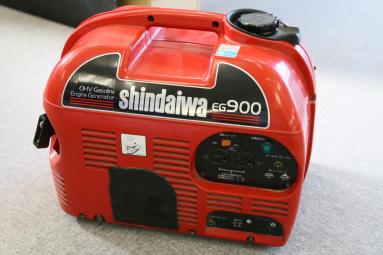 ☆新ダイワ工業 EG900A EG900B ガソリンエンジン発電機 60Hz 動作品