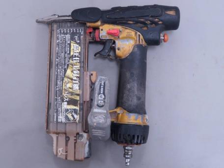 1円 HITACHI 日立工機 高圧仕上釘打機 NT55HM 動作品 | HITACHI -