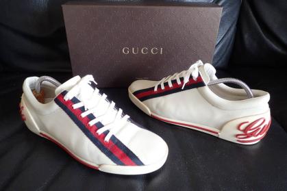 激レア! グッチGUCCIショップ限定デカロゴシェリーライン
