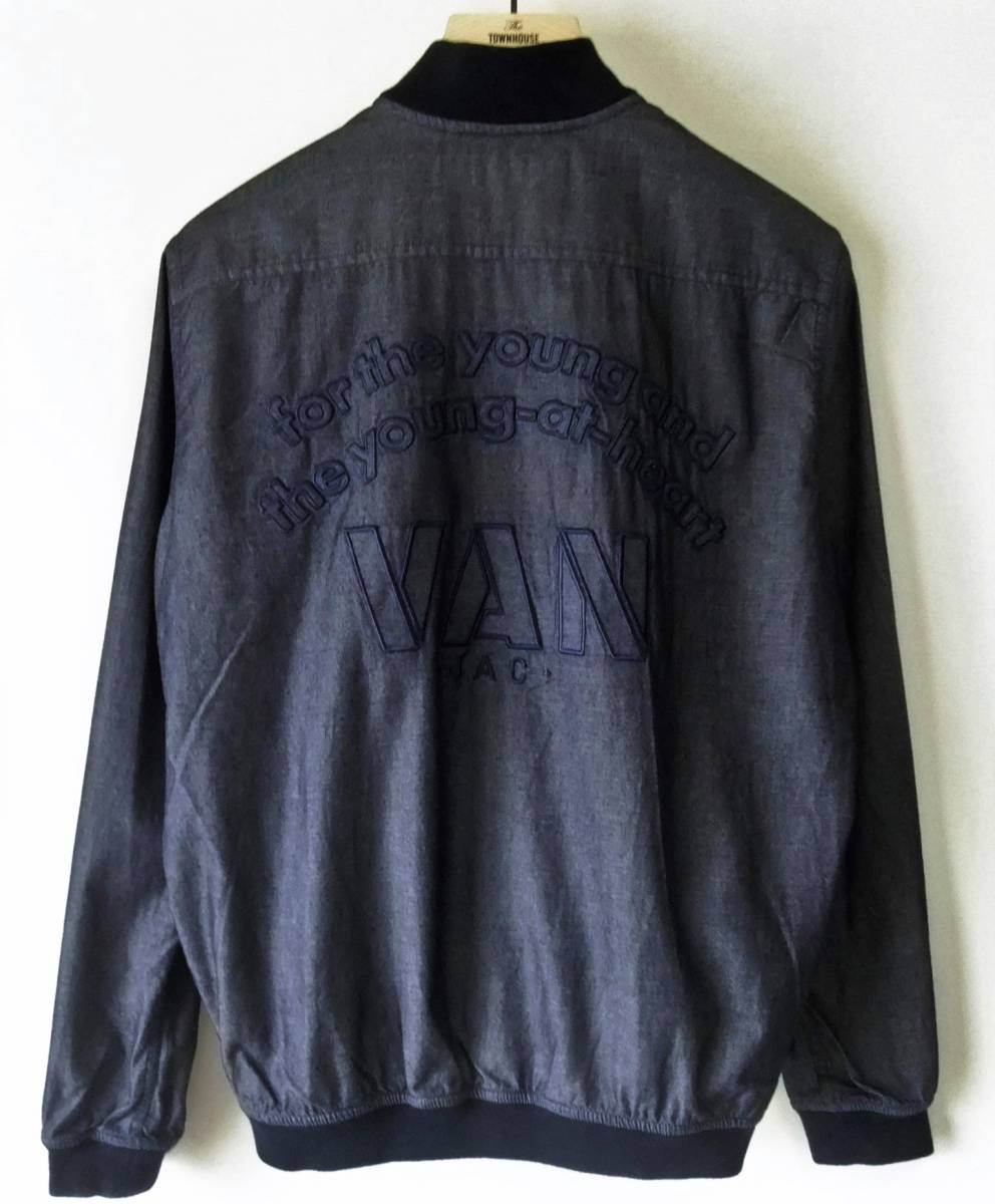VAN JAC M アーチロゴ刺繍 スイングトップ アーチロゴ ヴァン