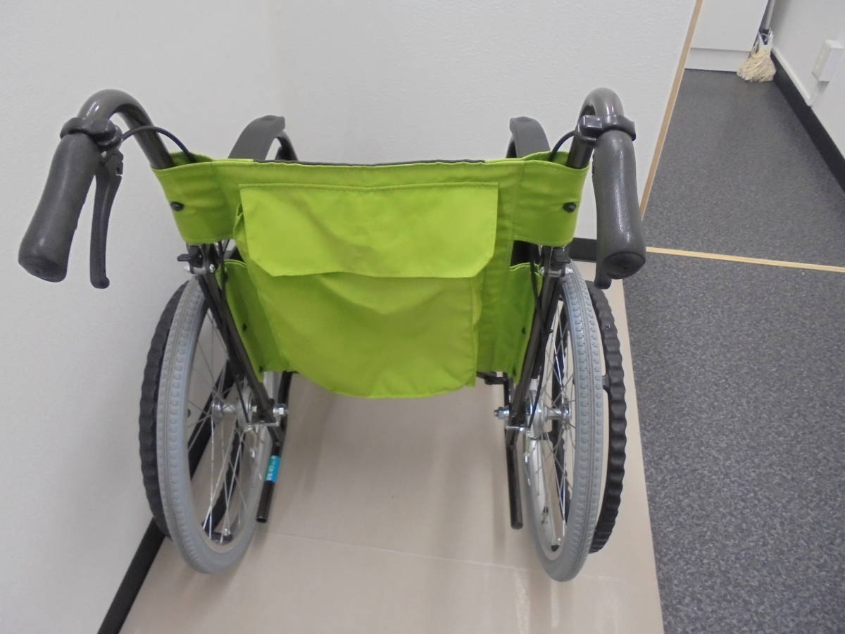 パナソニック電工株式会社 おでかけ車いす ルッタ VA10132