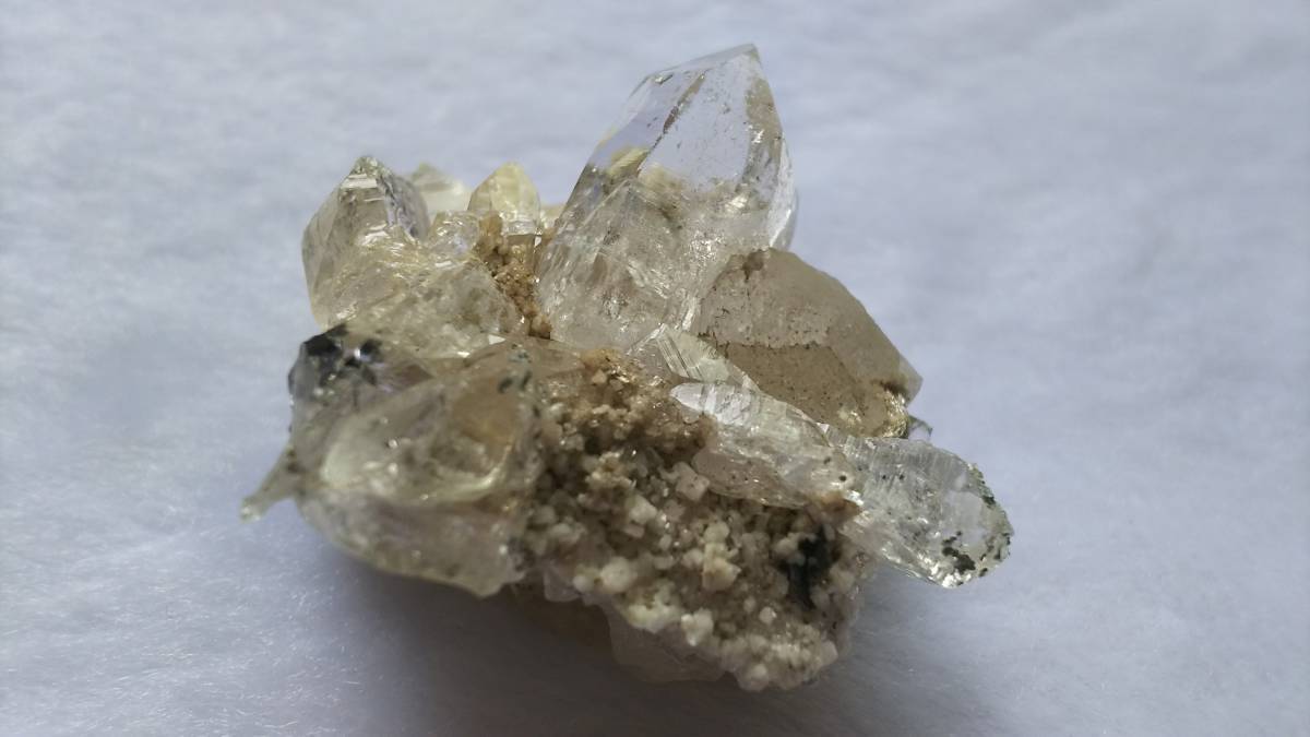 ガネーシュヒマール産ヒマラヤ水晶クラスター｜マライカ公式通販