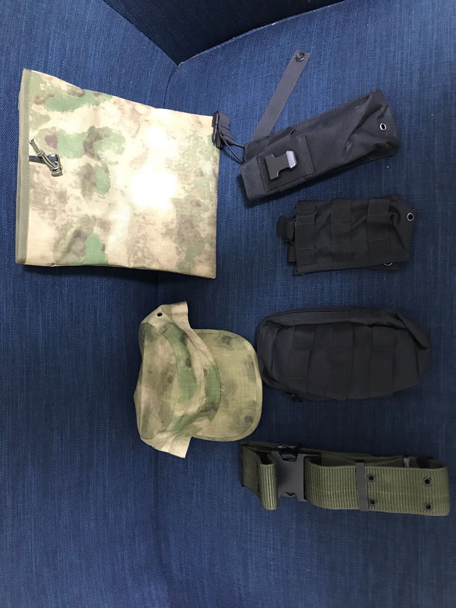 サバゲー 装備セット タクティカルベスト バッグ ホルスター ポーチ