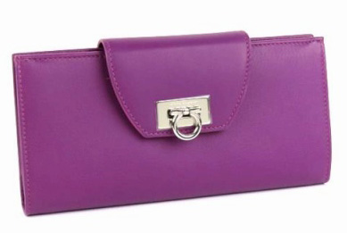 未使用品 Salvatore Ferragamo フェラガモ 二つ折り 長財布 ガンチーニ 