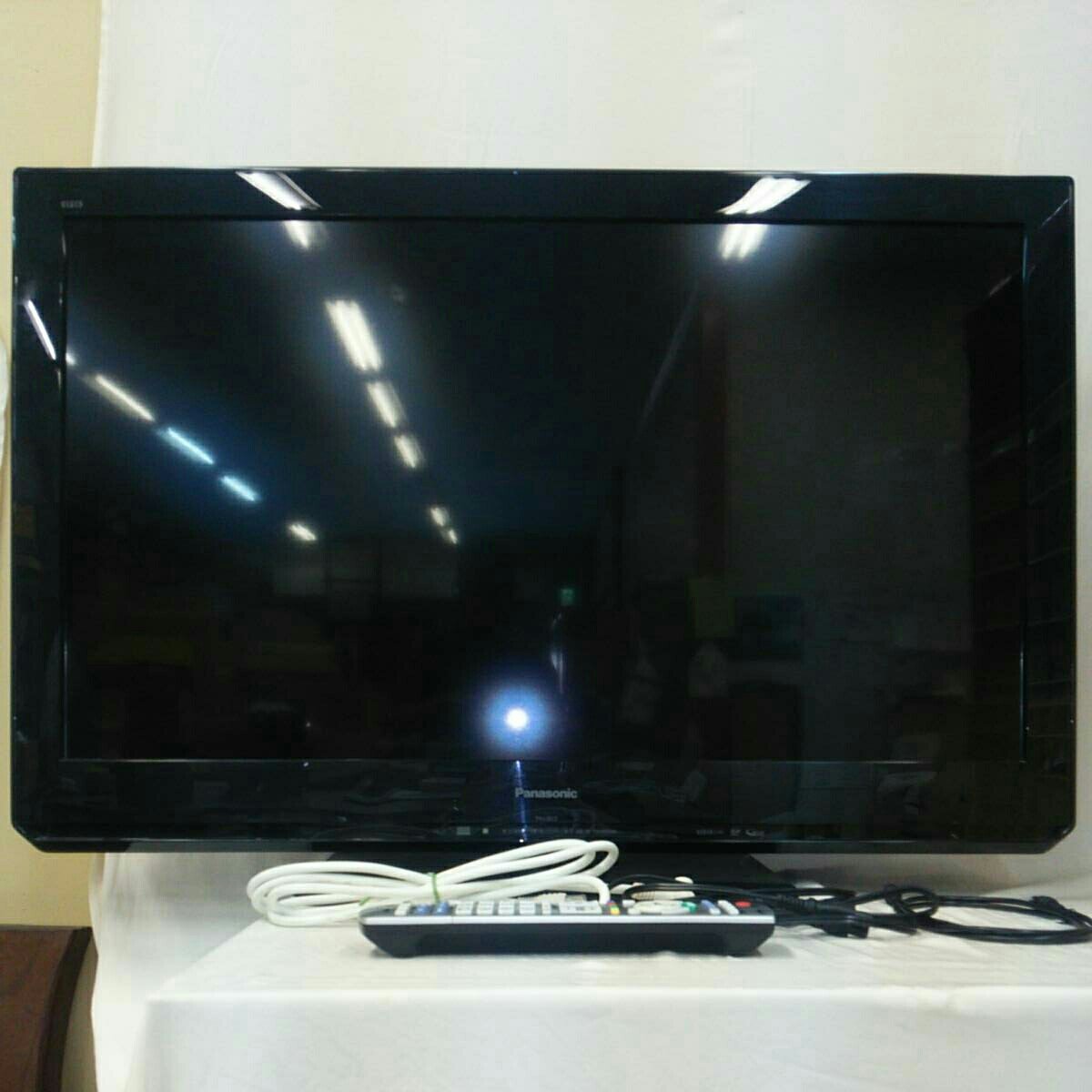 KT-573 地上・ＢＳ・１１０度ＣＳデジタルハイビジョン液晶テレビ TH-L32C2 Panasonic★家電★AV★映像機器★パナソニック★VIERA★中古品
