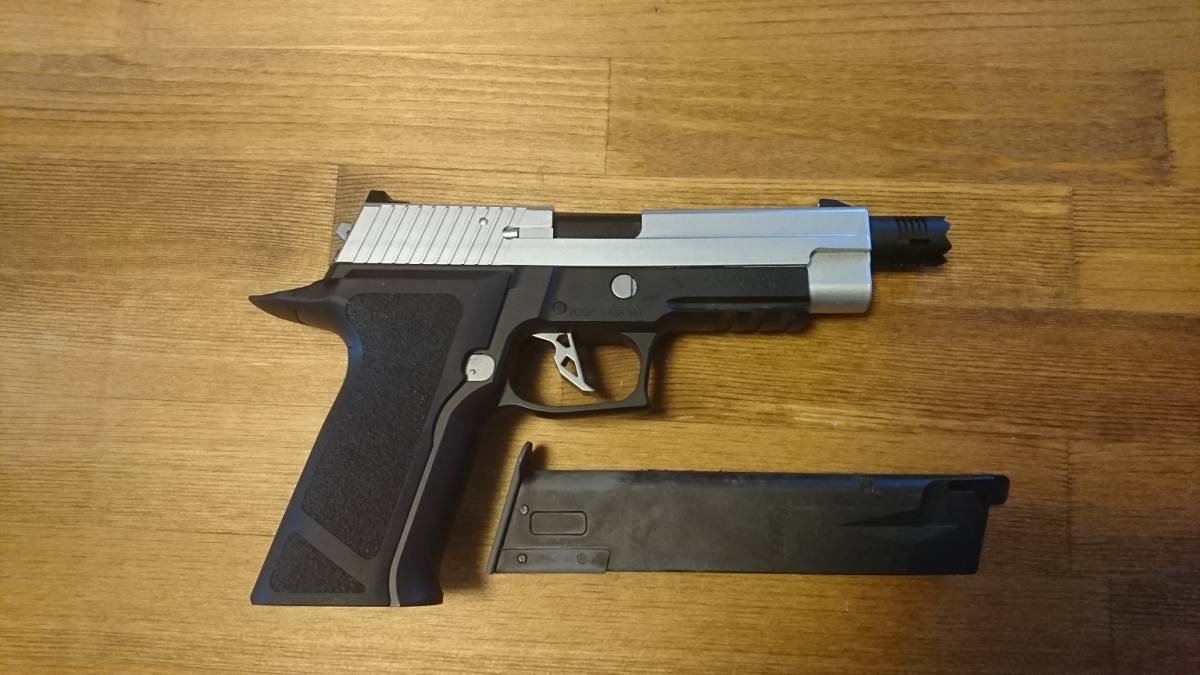 東京マルイ バイオハザード6 センチネルナイン シグカスタム〈レオン 