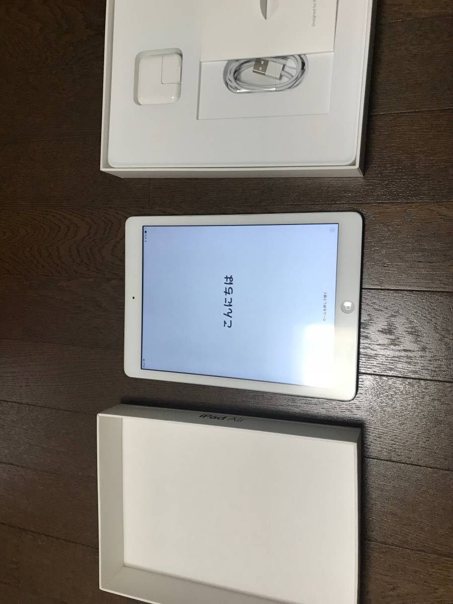 iPad Air Wi-Fiモデル 128GB ME906J⁄A シルバー Apple iPad Air Wi-Fi