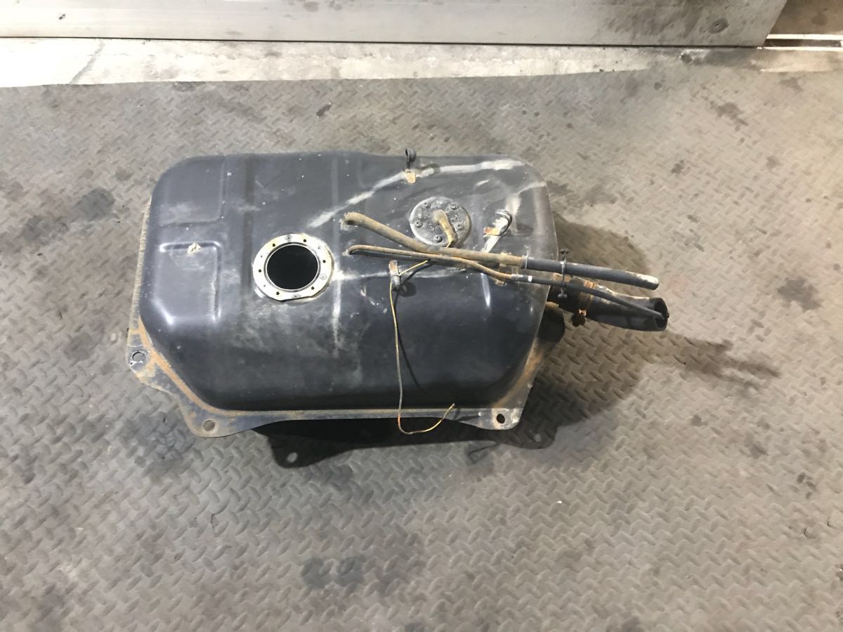 車 ジムニー sj30 ja11 ja71 燃料 タンク