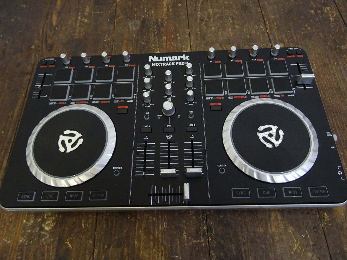 Numark DJ Controller Mixtrack Platinum FX | with com: Serato 4