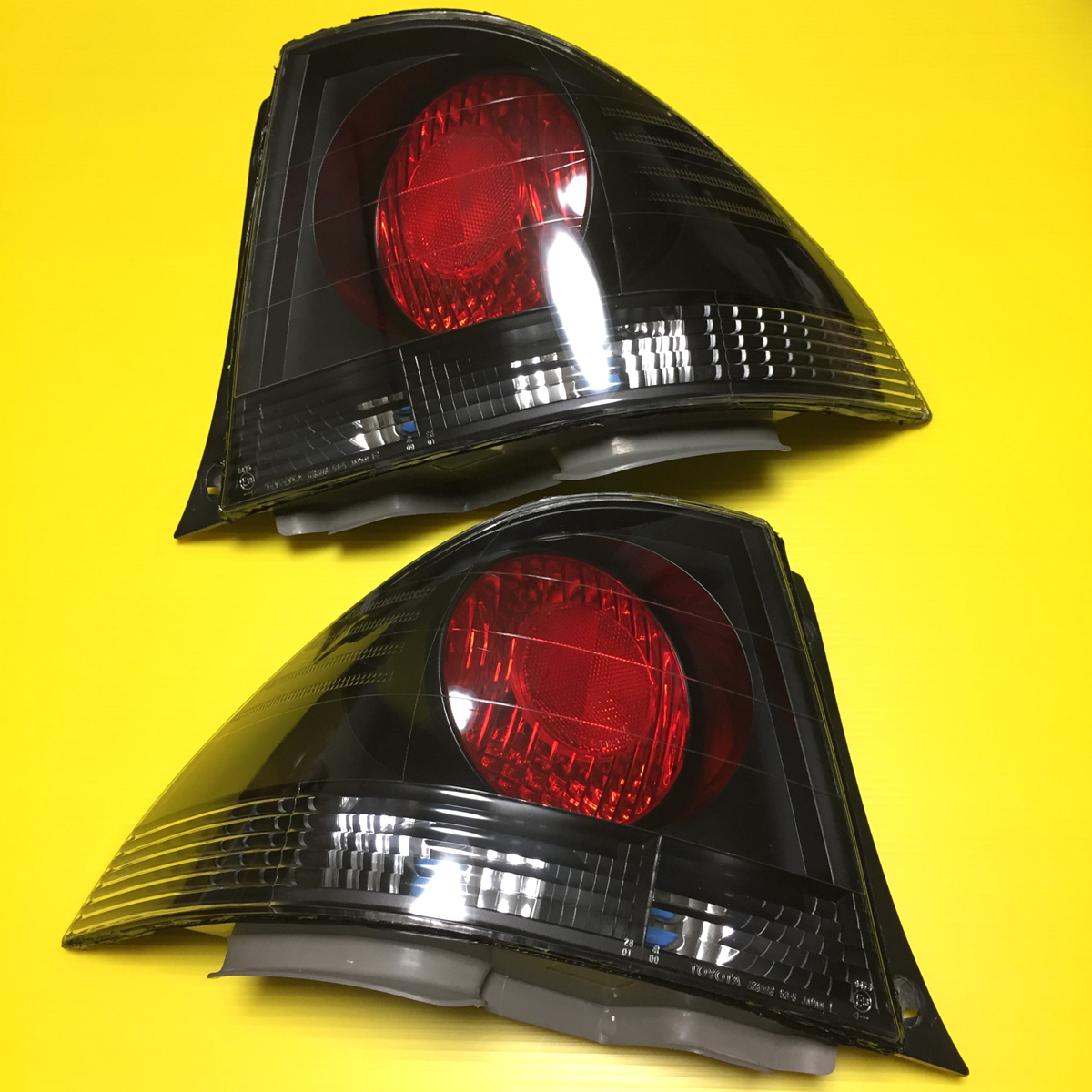  アルテッツァ インナーブラック テールランプ 左右 ブラックアウト ALTEZZA SXE10 GXE10 RS200 AS200 IS200 IS300 Custom Tail Lights(テールライト)｜売買されたオークション情報、yahooの商品情報をアーカイ トヨタ用