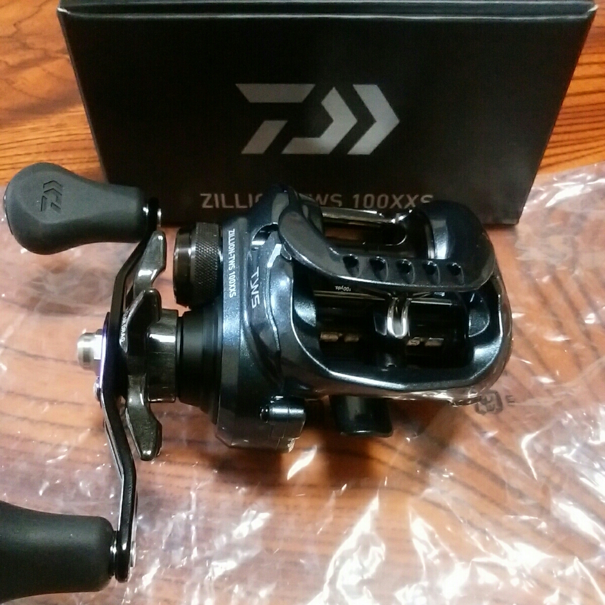 新品 ダイワ daiwa us ジリオン zillon TW 100XXS tws ザイオンスター