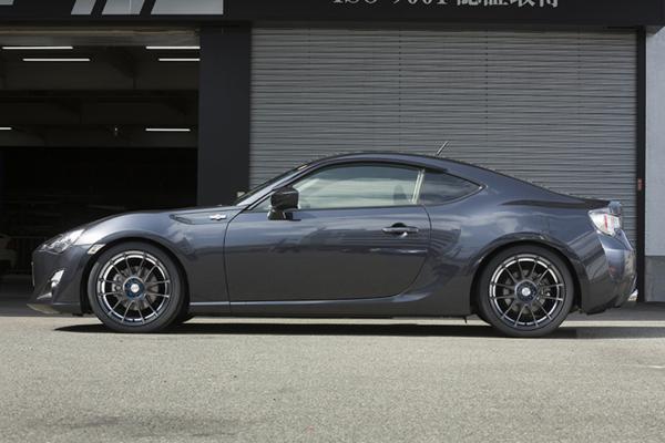 5ZIGEN RR +15 9J 5H-114.3 マットブラック 17×9.0J 5H PCD114.3 +15 5ZIGEN プロレーサー Z-1 1本価格