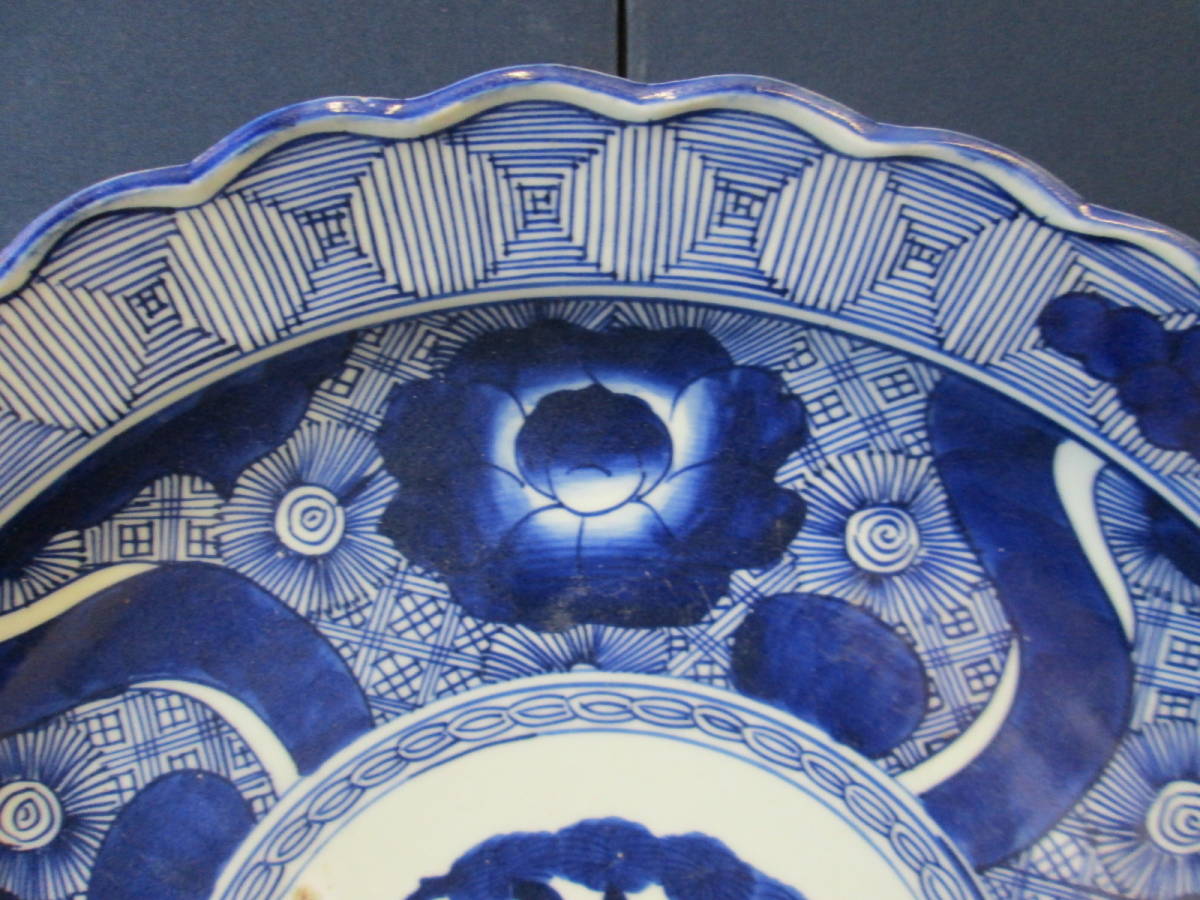 對山窯 藍田工房(人間国宝 加藤土師萌)造 鍋島写 染付鷺絵 浪形皿 裏印あり 對山窯 【香】有田焼 岩尾対山窯 藍田作 鍋島写 染付鷺