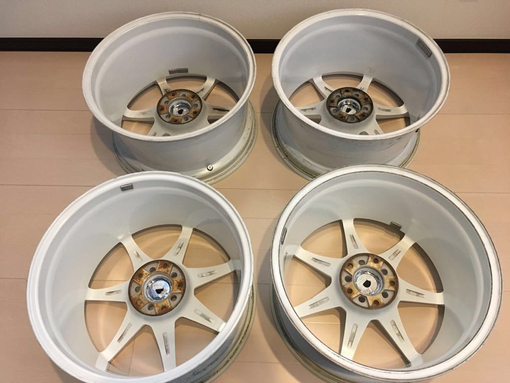 CST ゼロワンハイパー 18インチ 9.5j 逆反り ディープコンケーブ 白