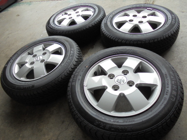 155/70R13 スズキ純正ホイールタイヤ4本セット 155/70R13 スズキ純正ホイールタイヤ4本セット 155⁄70R13 スズキ純正