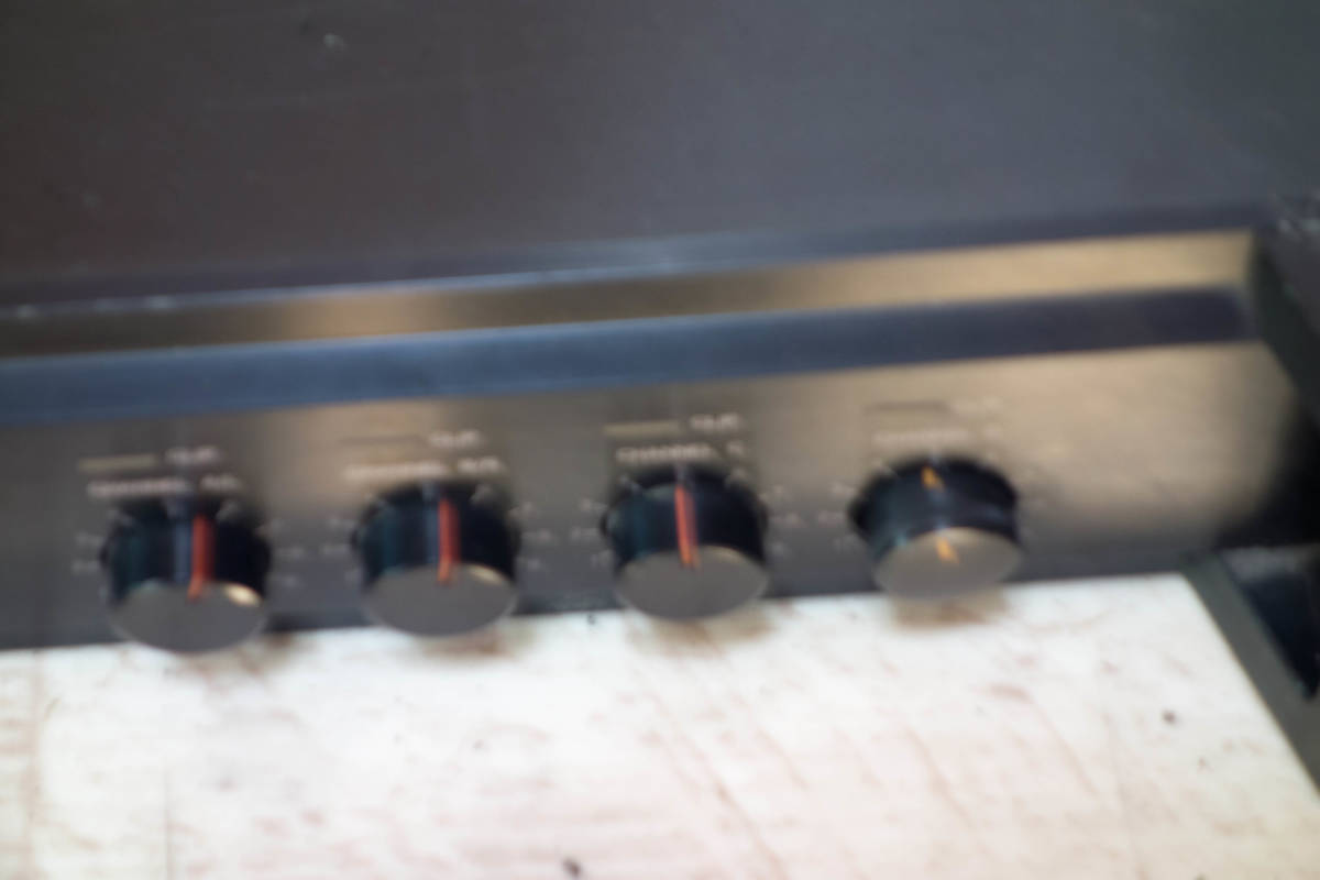 YAMAHA P2040 パワーアンプ ヤマハ 2CH⁄4CH 2ch⁄4chパワーアンプ 