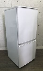 ★２０１８年★綺麗です★２ドア冷蔵庫★１３８Ｌ★６８００円★下見歓迎です★ 138L 2ドア冷凍・冷蔵庫 138L A-stage / エーステージのレンタル