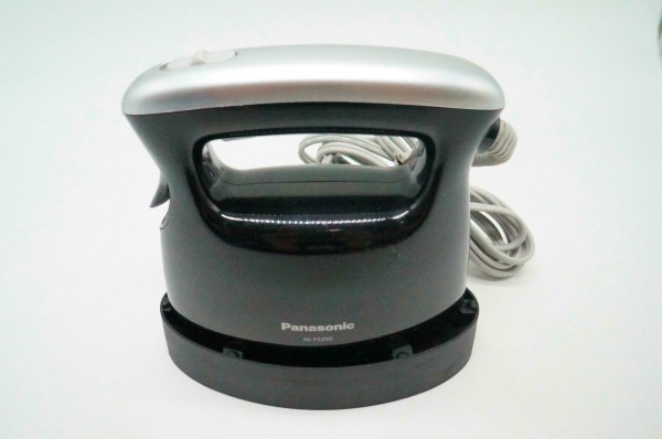 良品 動作OK パナソニック スチームアイロン シワ伸ばし NI-FS350 PANASONIC 堀M71750