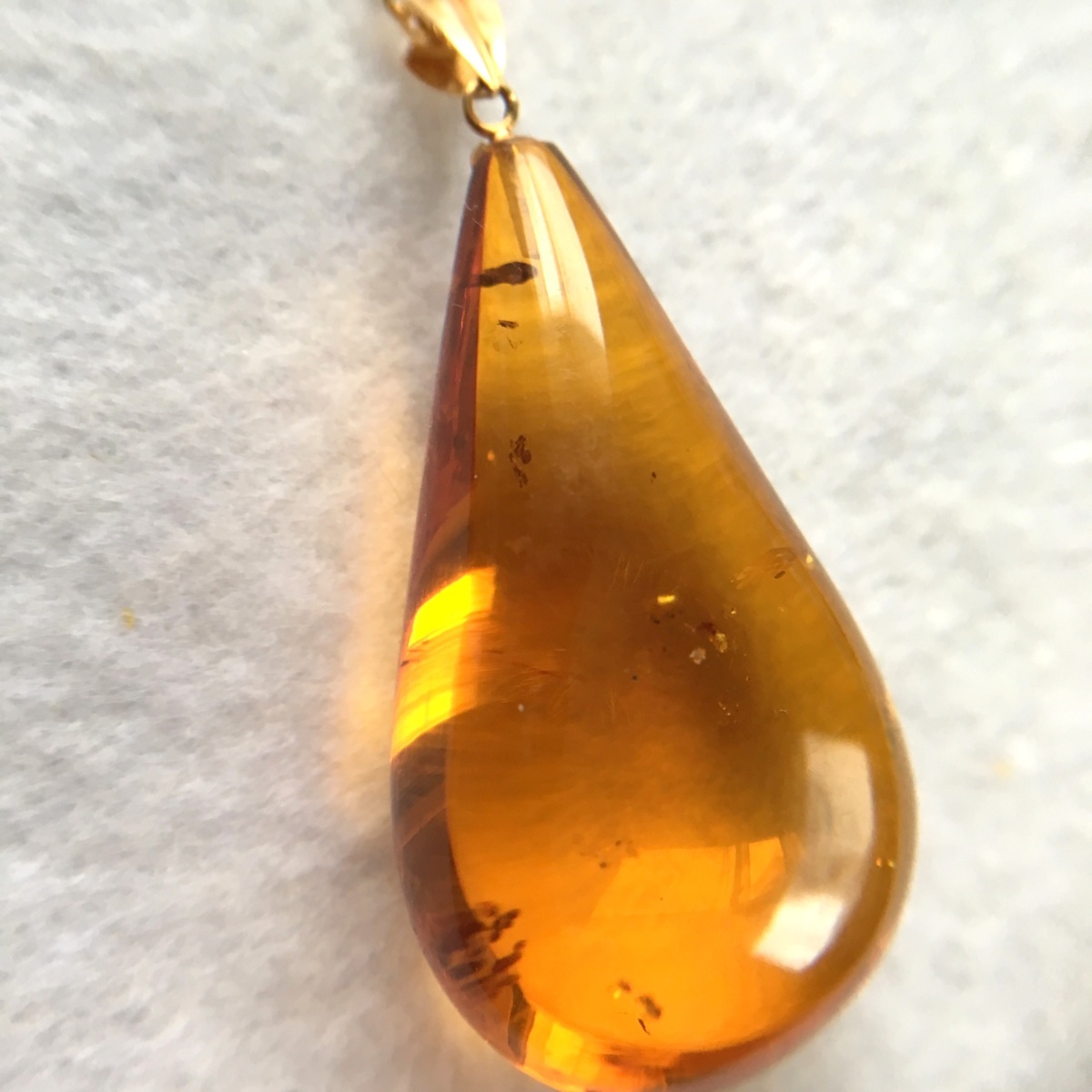 1円スタート！ 未使用品！ 天然 ロシア産 琥珀（アンバー）ペンダントトップ【18072003】