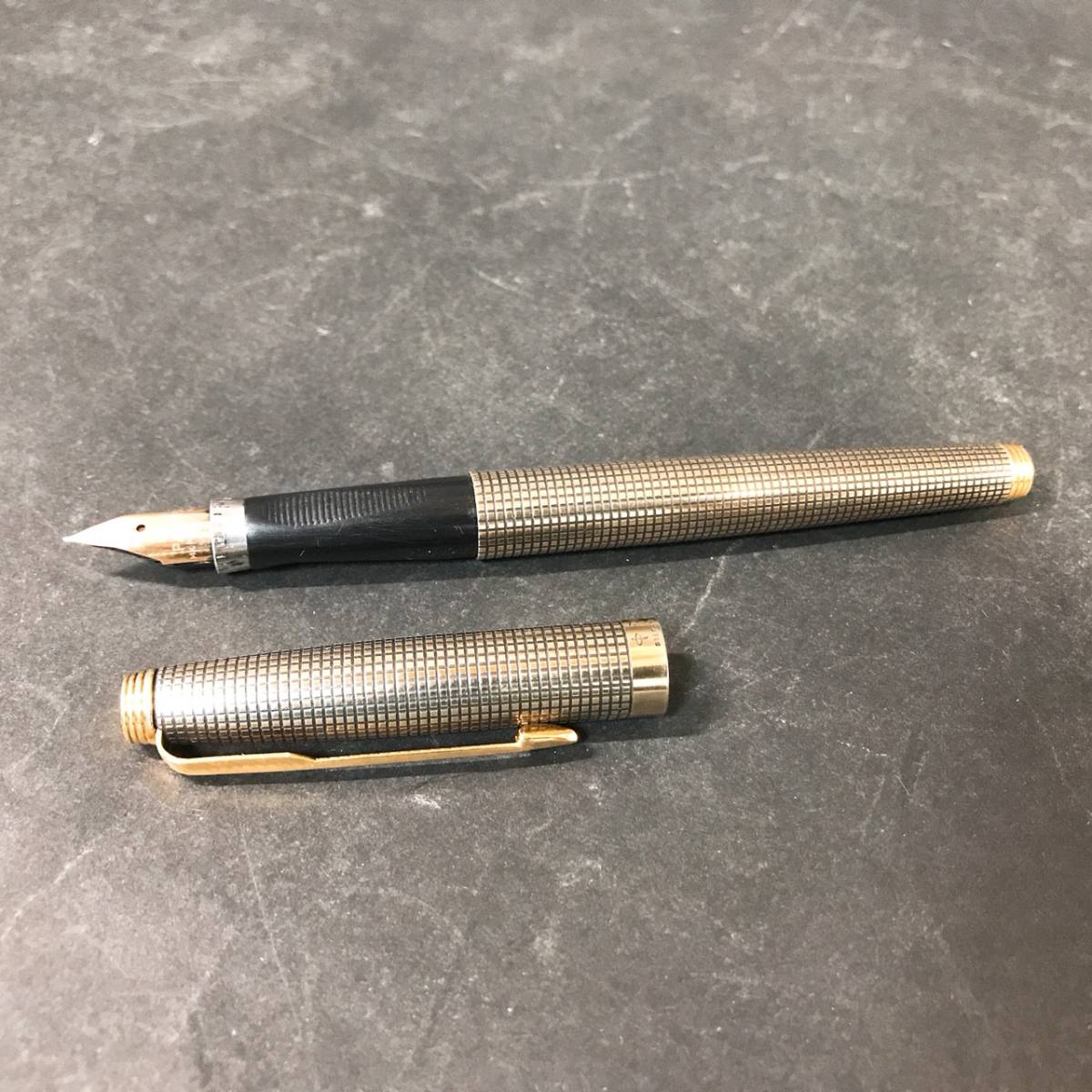 PARKER 万年筆 ・ パーカーペン先14K POINT 刻印 STERLING CAP&BARREL