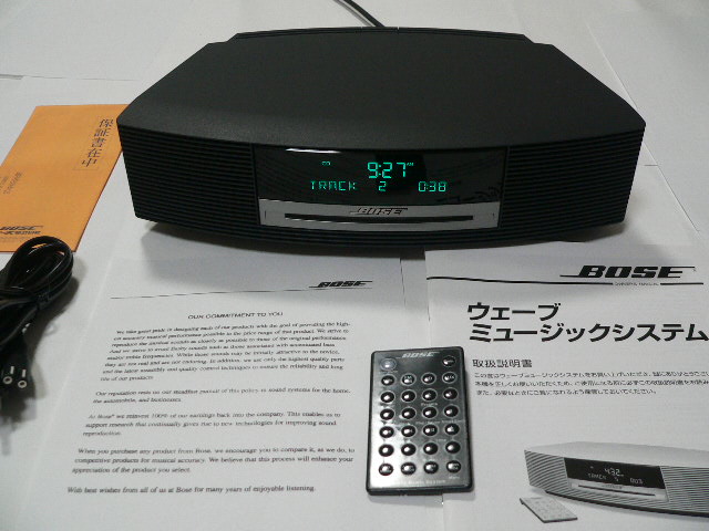美品BOSE Wave music system動作品 リモコン付 取説 元箱付 BOSE Wave Music System /CD 黒 リモコン取説付 美品 Bose® Wave