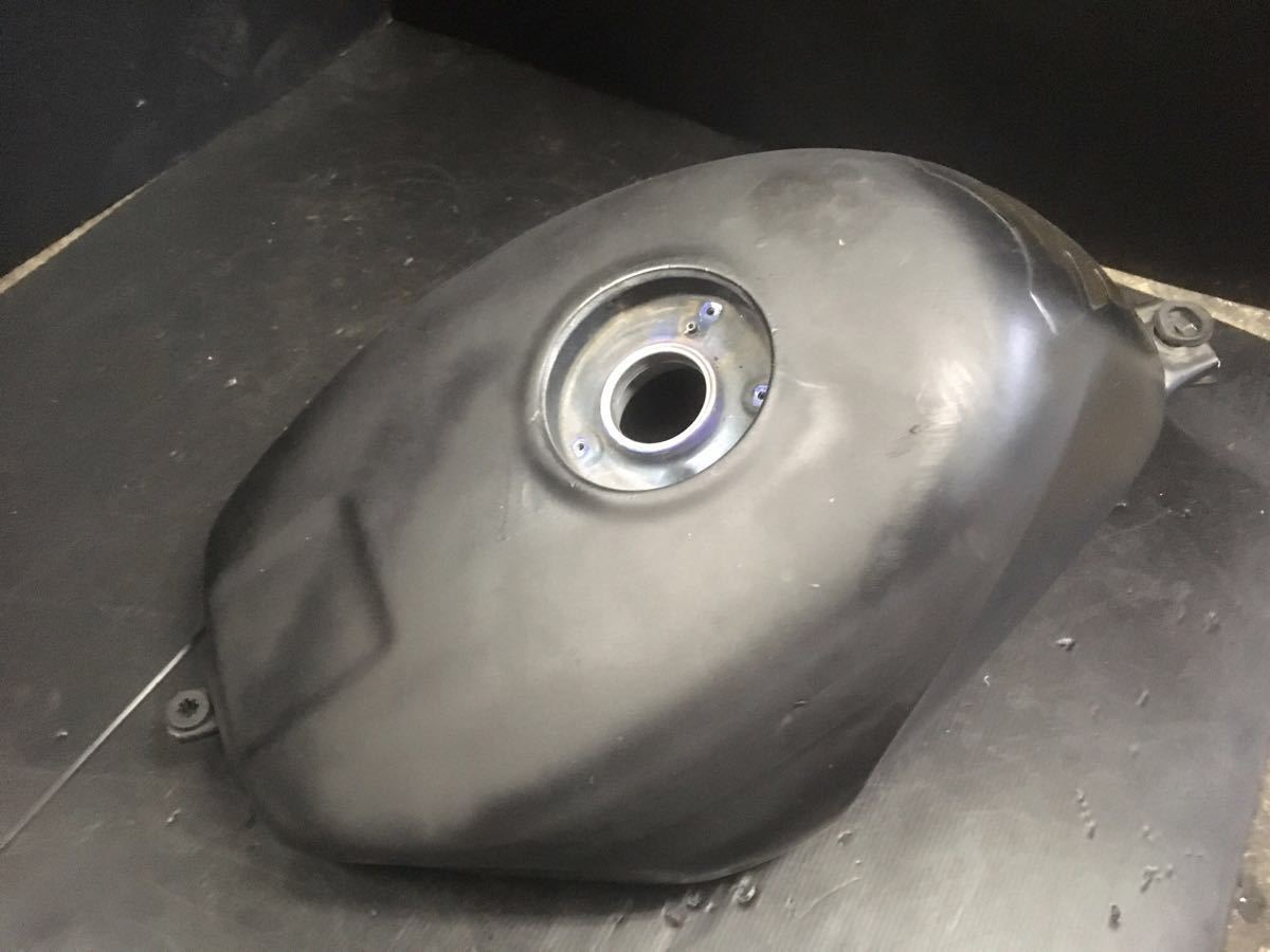 燃料タンク ホンダ ＣＢＲ２５０ＲＲ ＭＣ２２ 横浜市 直接引き取り可能