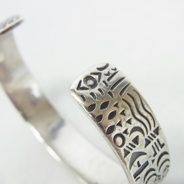 ナターシャペシュラカイ　NAVAJO スタンプワークバングル Navajo/ナバホ族 Natasha Peshlakai/ナターシャペシュラカイ作